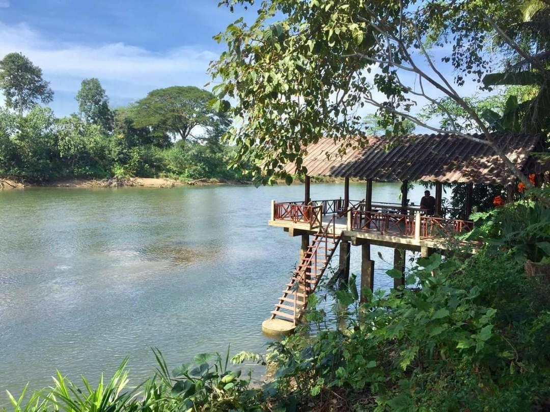Hotel Ratmanee House Kanchanaburi Exterior foto