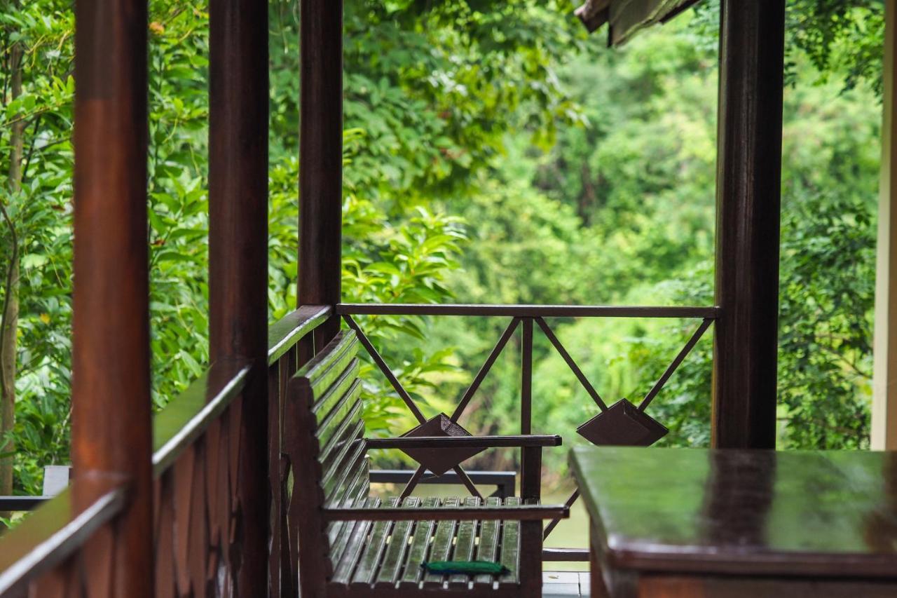 Hotel Ratmanee House Kanchanaburi Exterior foto