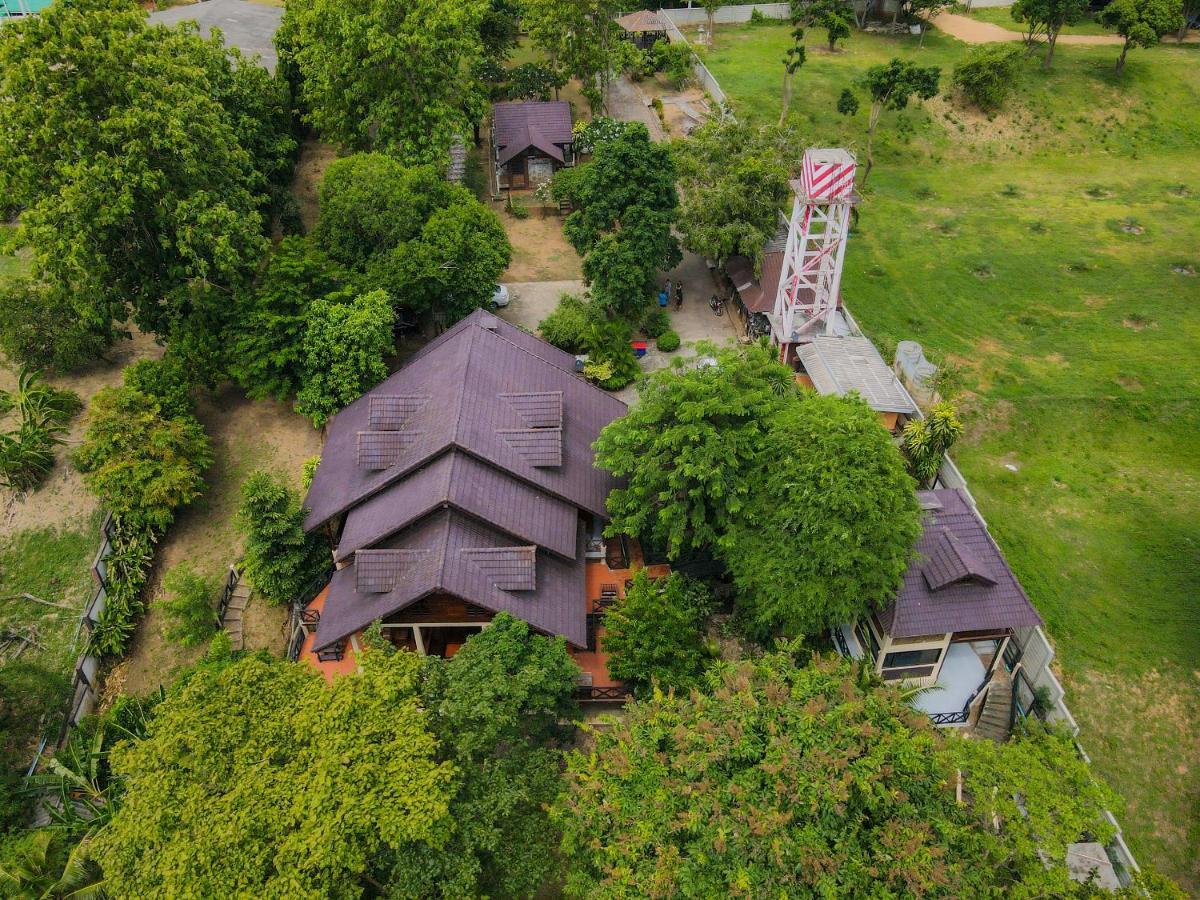 Hotel Ratmanee House Kanchanaburi Exterior foto