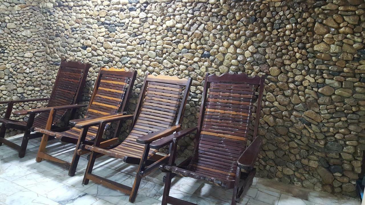 Hotel Ratmanee House Kanchanaburi Exterior foto